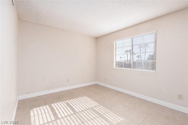 Building Photo - 2674 Bryandouglas Dr
