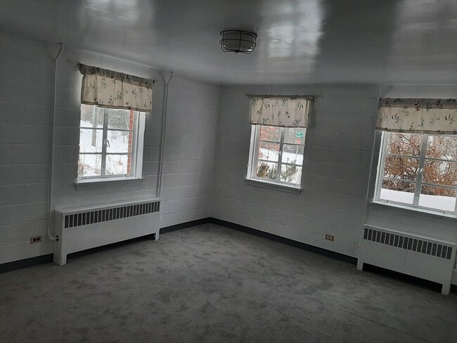 Building Photo - 1701 Rugby Ave