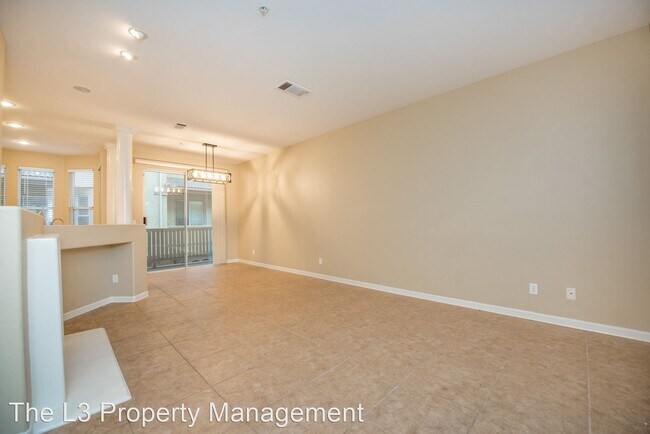 Building Photo - 3 br, 2.5 bath House - 442 W Summerfield Cir