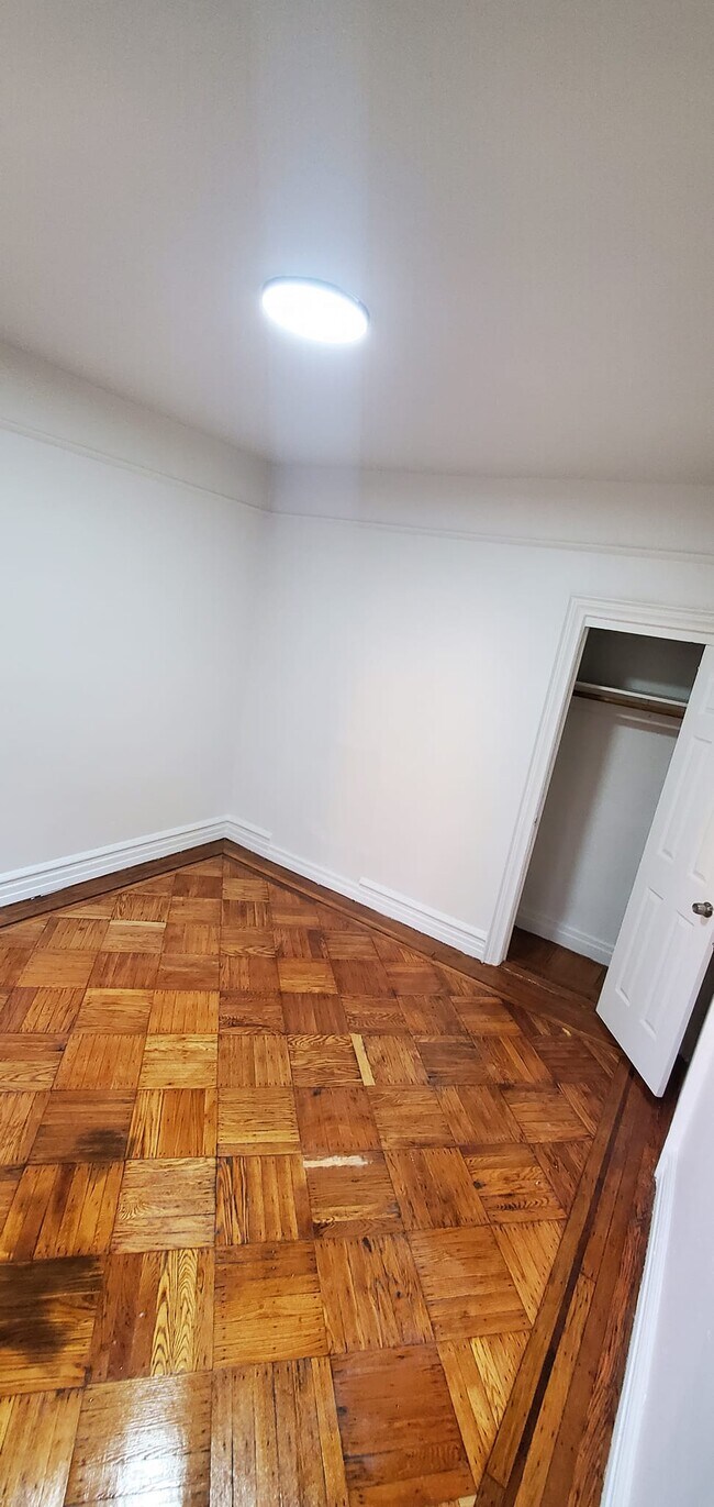 Building Photo - 143 Rockaway Pky