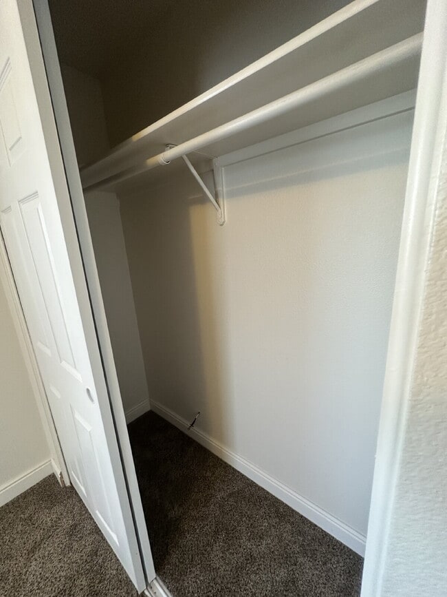 Building Photo - 108 Davis Ave