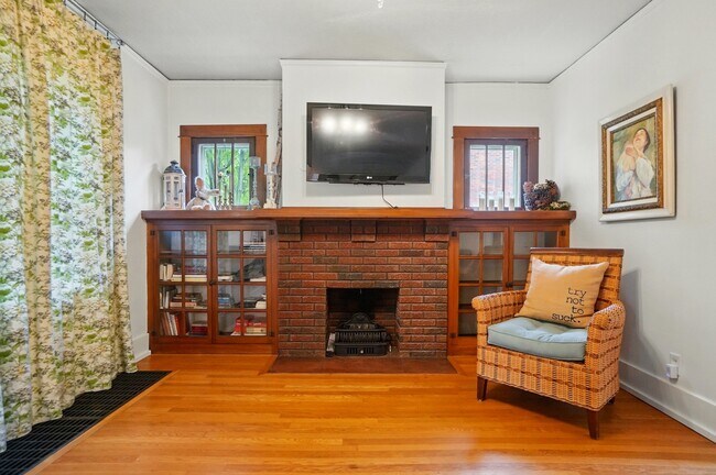 Building Photo - 3000 Hillside Ave