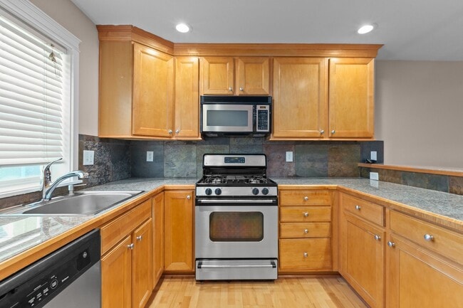 Building Photo - 3bd/3ba Seattle House