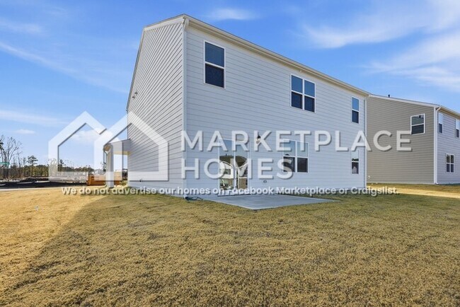 Building Photo - 1200 Pavo Path