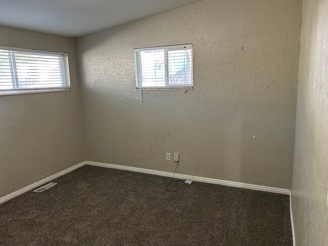 Building Photo - 2193 Penman Ln