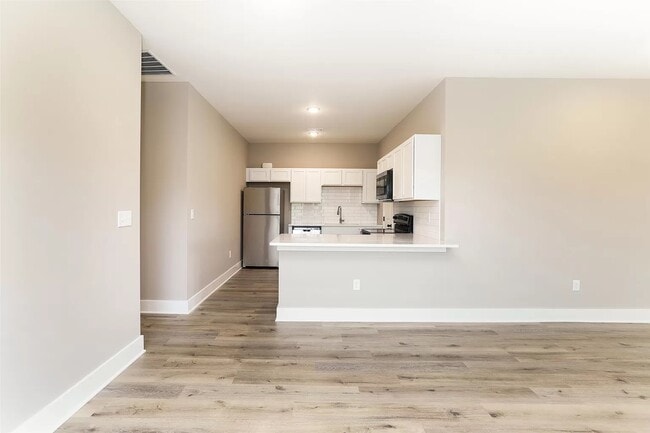 Building Photo - 1643 S Limuel Cir