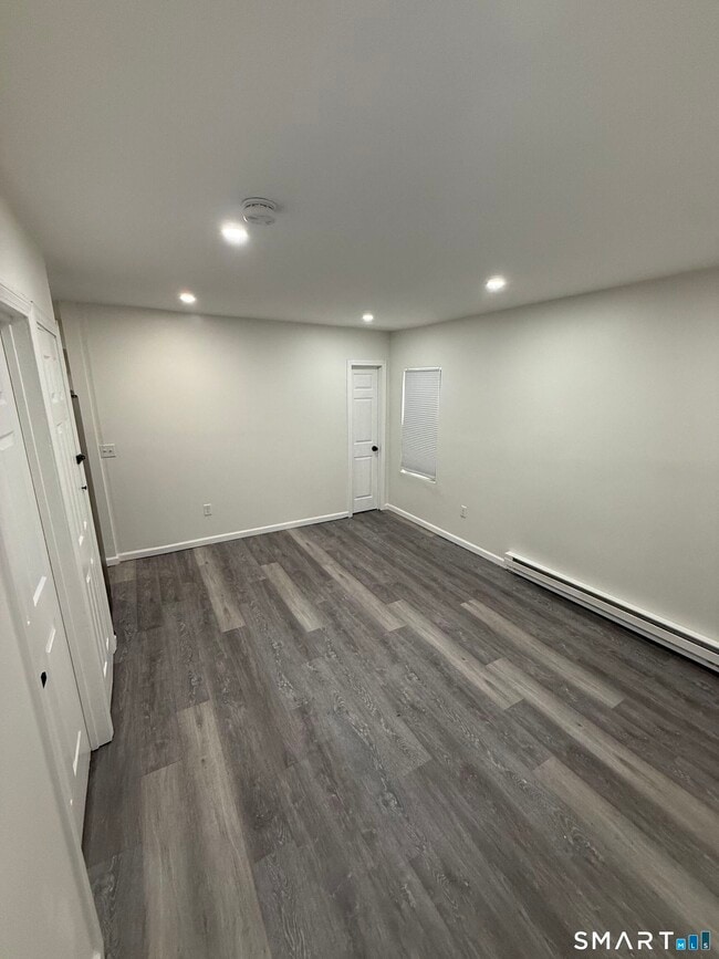 Building Photo - 38 New Haven Ave