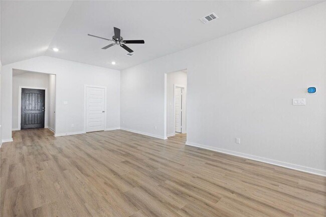 Building Photo - Elsinore Drive, Arcola, TX 77583 - 4 BR 3 BA single-family home