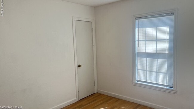 Building Photo - 509 Jordan Ln