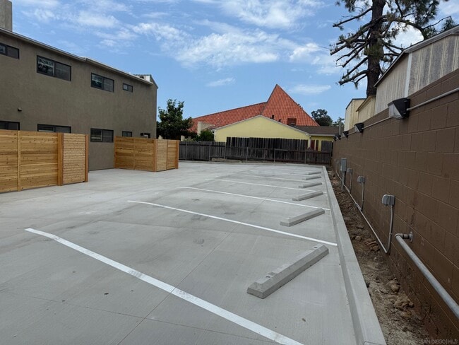 Building Photo - 6059 La Jolla Hermosa Ave