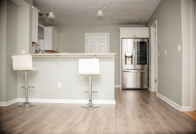 Building Photo - 1449 Jill Dr