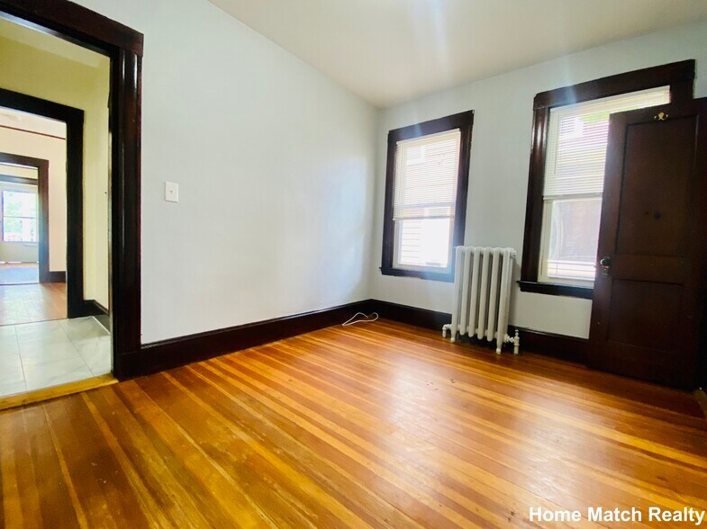 Building Photo - 39 Michigan Ave