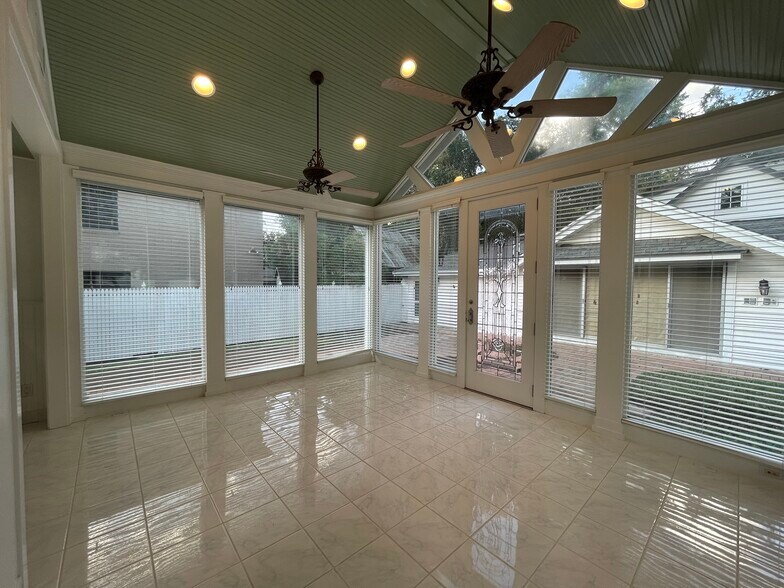 Sunroom - 1500 Preston Ave
