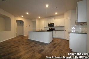 Building Photo - 191 Amethyst Woodstar