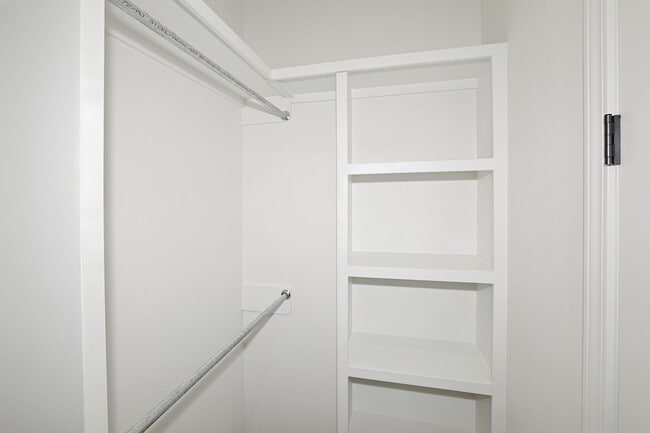 Building Photo - 10374 Tierra Santa Dr