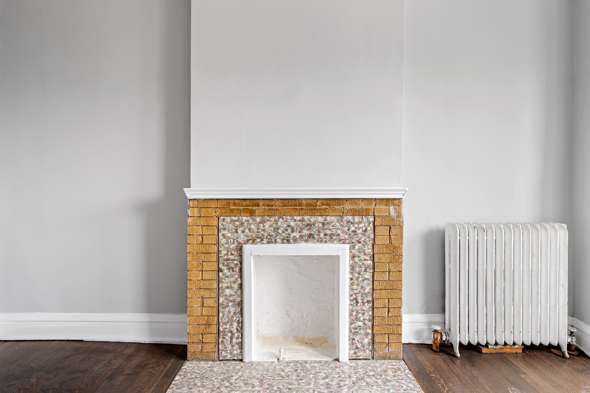 Building Photo - 322 Lake St