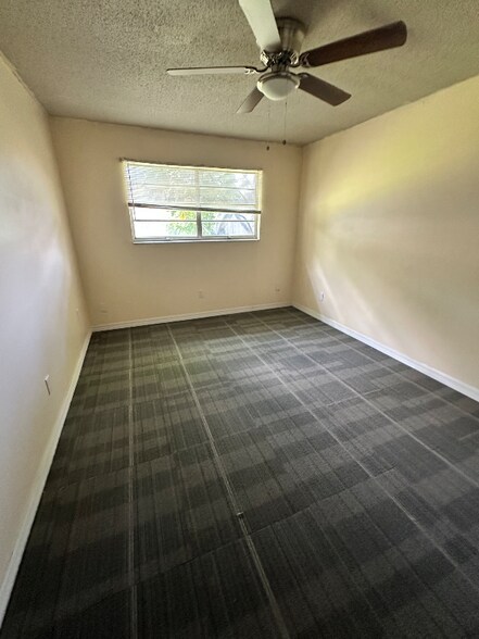 Building Photo - 3014 Martin St