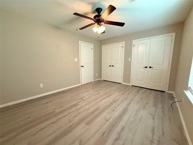 Building Photo - 140 Capetown Cir