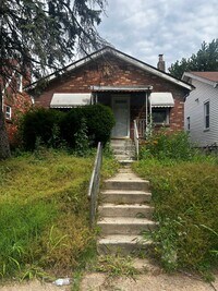 Building Photo - 4719 Plover Ave