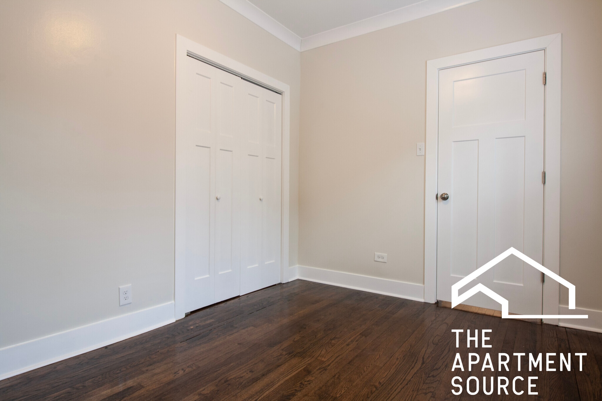 Building Photo - 732 W Roscoe St