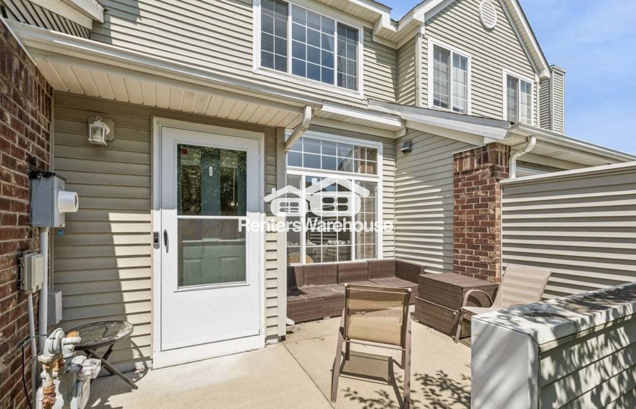 Building Photo - 8829 Branson Dr