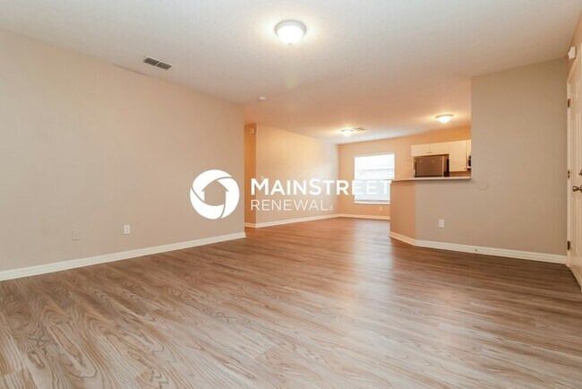 Building Photo - 3 Bedroom Pet-Friendly Home in St Petersburg, FL with Main Street Renewal