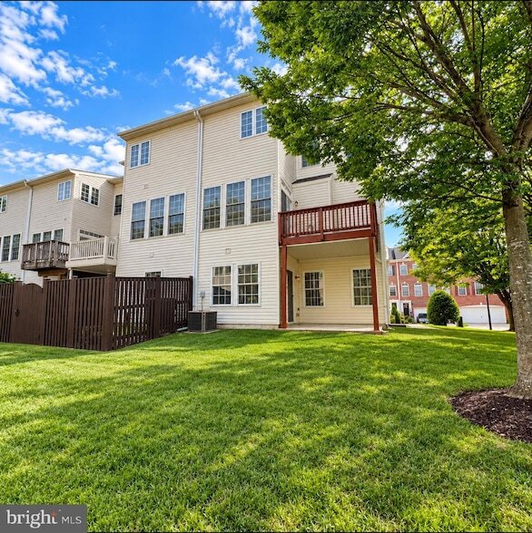 Building Photo - 2467 Cheyenne Dr