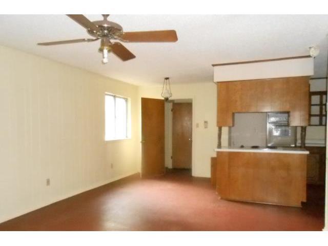 Building Photo - 1608 Mims St