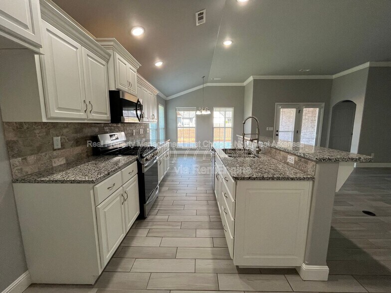 Building Photo - 3661 Ambrosia Ln