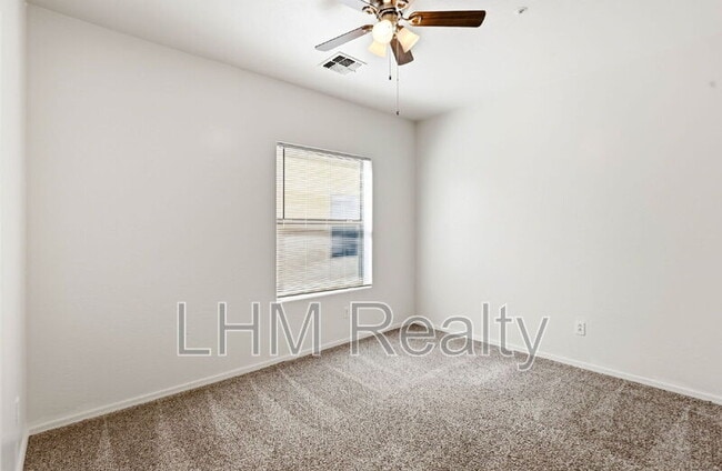 Building Photo - 15818 N 25th St