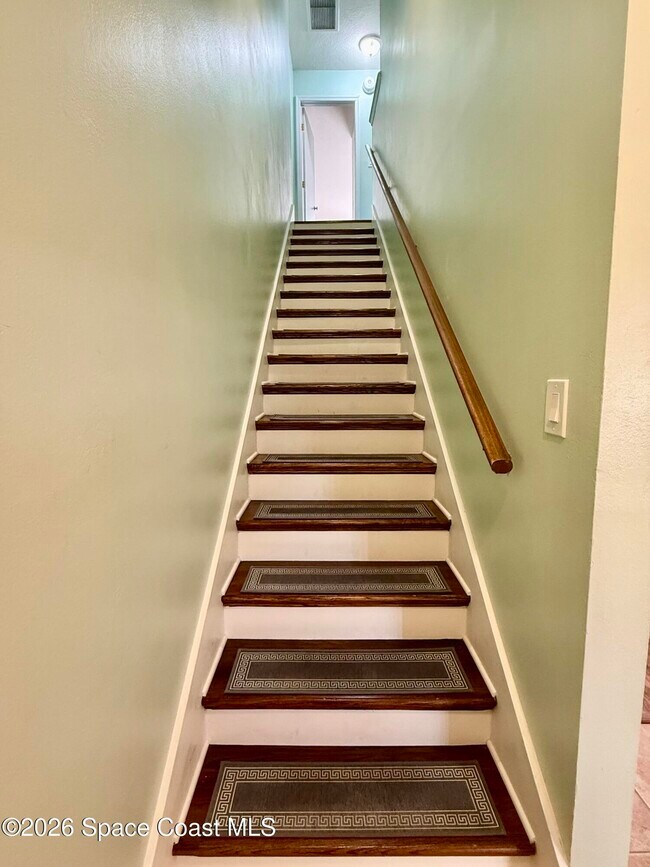 Building Photo - 1600 Woodland Dr