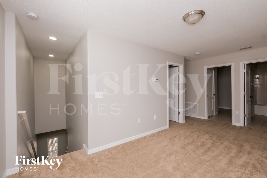 Building Photo - 10522 White Peacock Pl