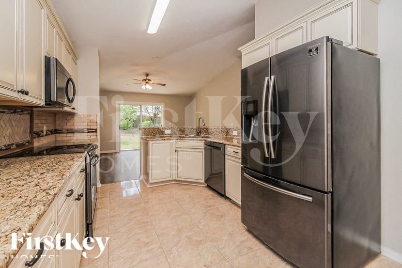 Building Photo - 1844 Doe Lake Ct