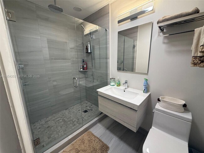 Building Photo - 1775 Harbourview Dr