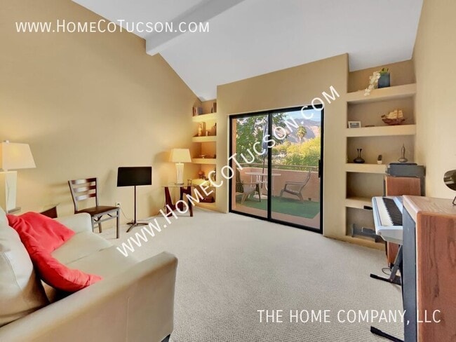 Building Photo - Short Term Furnished Foothills Condo 5675 N Camino Esplendora-2211
