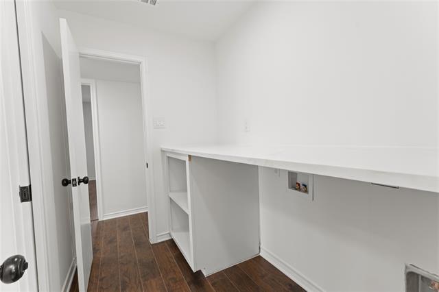 Building Photo - 3622 Douglas Dr