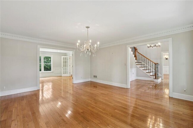 Building Photo - 5653 Trowbridge Dr