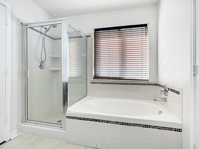 Building Photo - Spacious 4-Bedroom Converse Home with Loft, Flex Room, and Included Appliances