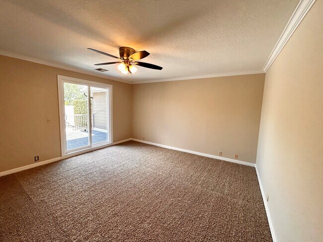 Building Photo - 11902 Shady Trail Ln