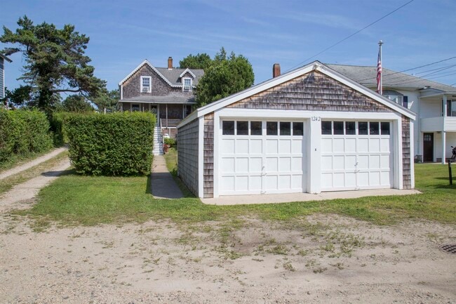 Building Photo - 1242 Ocean Blvd