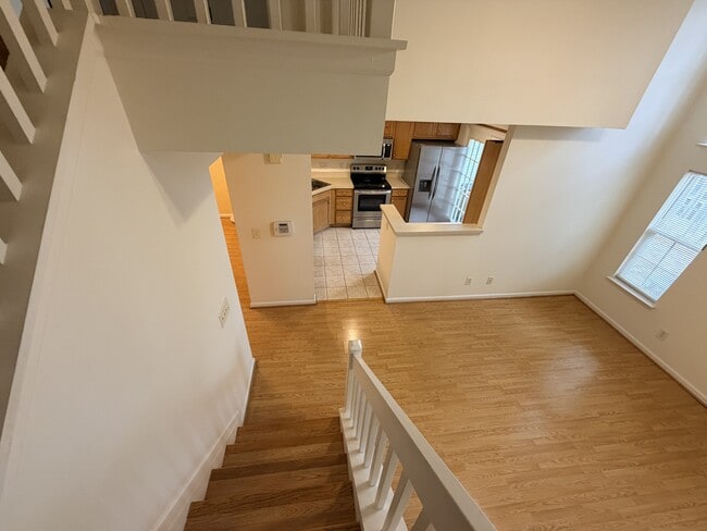 Building Photo - 5106 Bartholomew's Ln