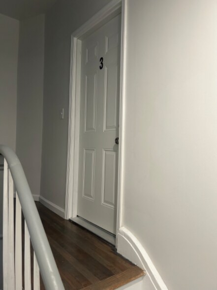 Building Photo - 346 Madison Ave