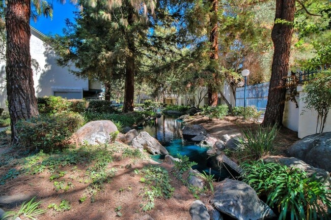 Building Photo - Wow! What a Great Home! Available Now!