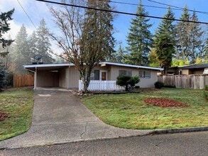 Building Photo - Newly Updated Bellevue/Interlake Rambler Home!