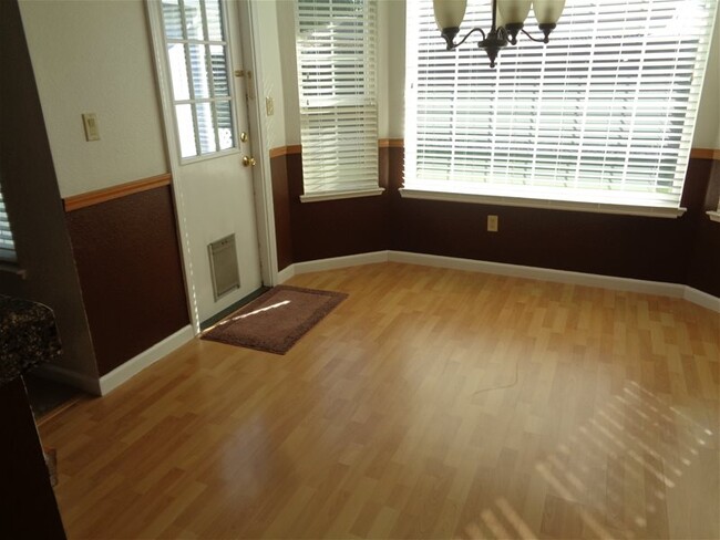 Building Photo - 1442 Zephyr Dr