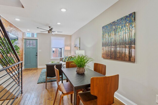 Building Photo - 602 Fernon St