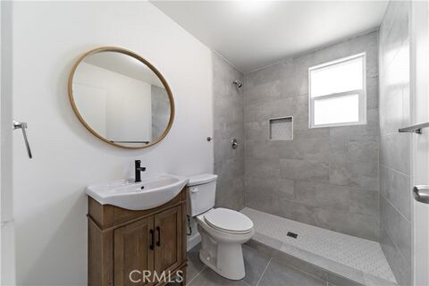 Building Photo - 407 W 107th St