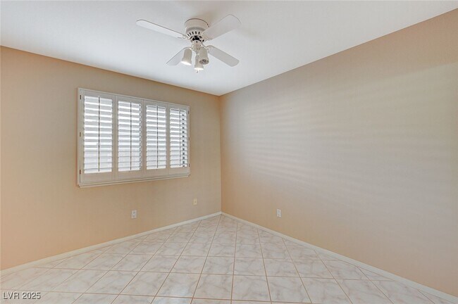 Building Photo - 6317 W Canyon Ridge Dr