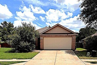 Building Photo - 9805 Nixon Dr