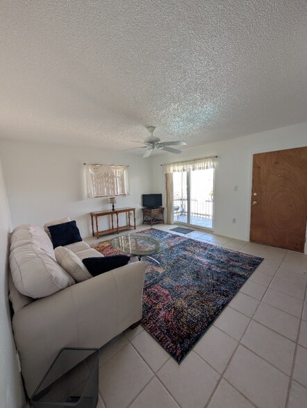 Building Photo - 340 Base Ave E